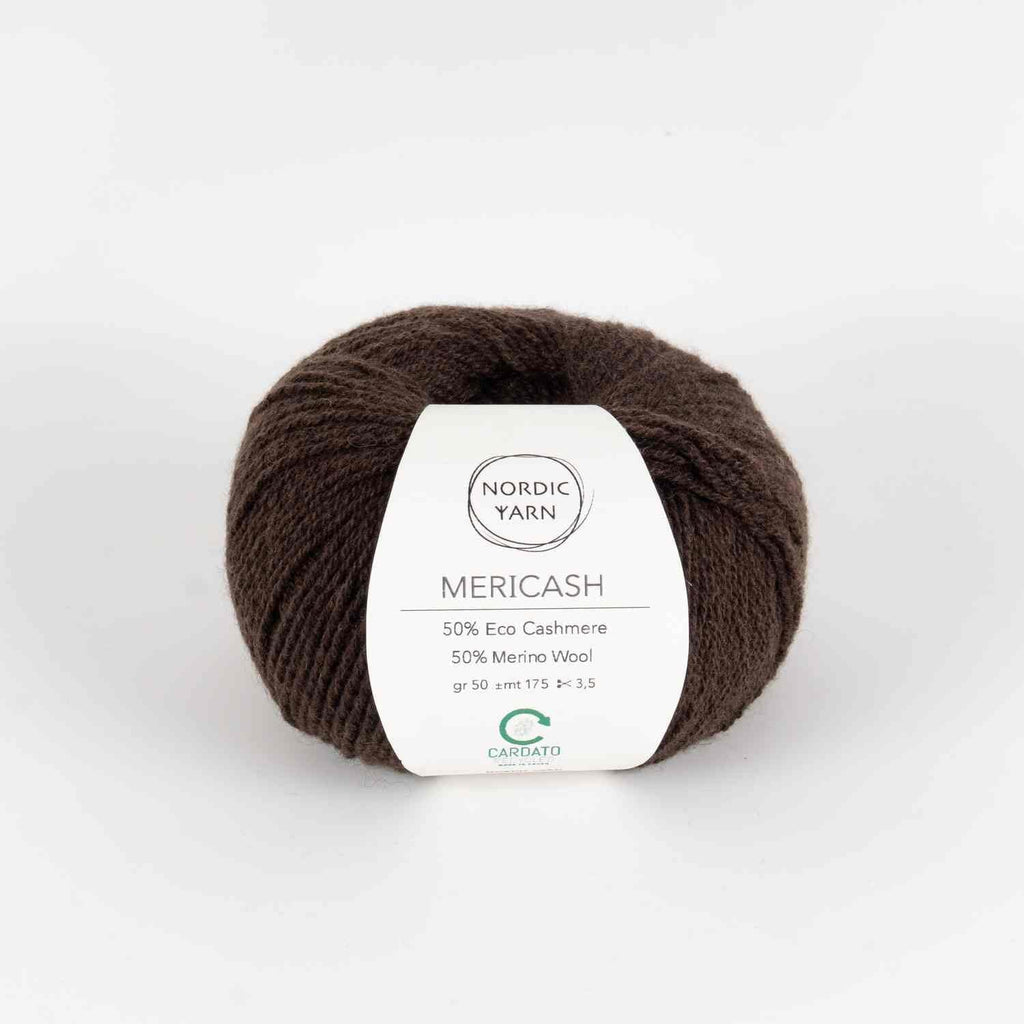 5 Pack of Mericash, 1 color Bundles Nordic Yarn Brown 
