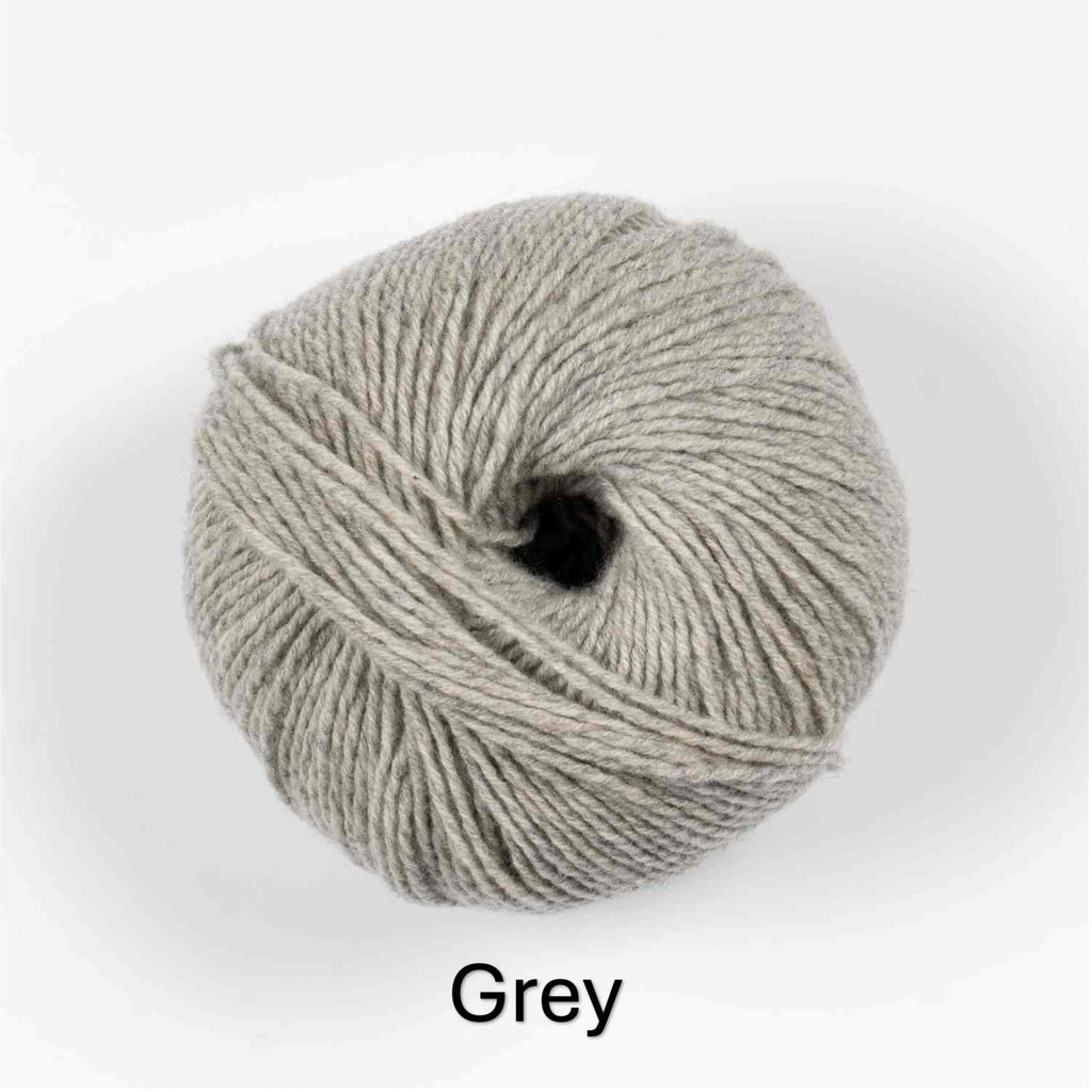 Linea Shawl Pattern (MeriCash) Nordic Yarn 